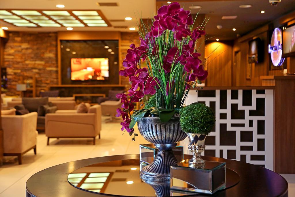 Imperial Park Hotel ازميت المظهر الخارجي الصورة