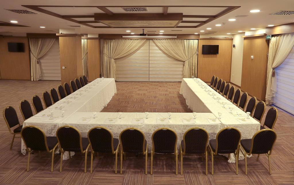 Imperial Park Hotel ازميت المظهر الخارجي الصورة