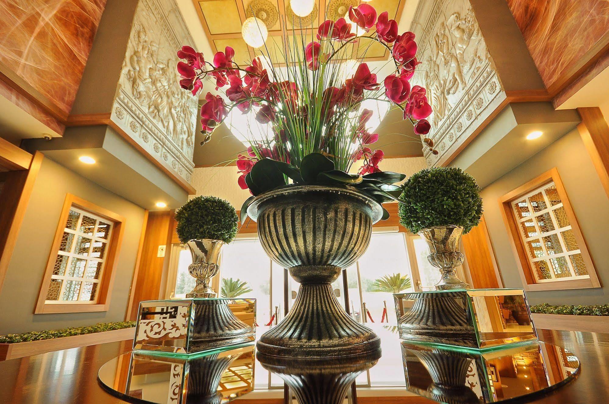 Imperial Park Hotel ازميت المظهر الخارجي الصورة