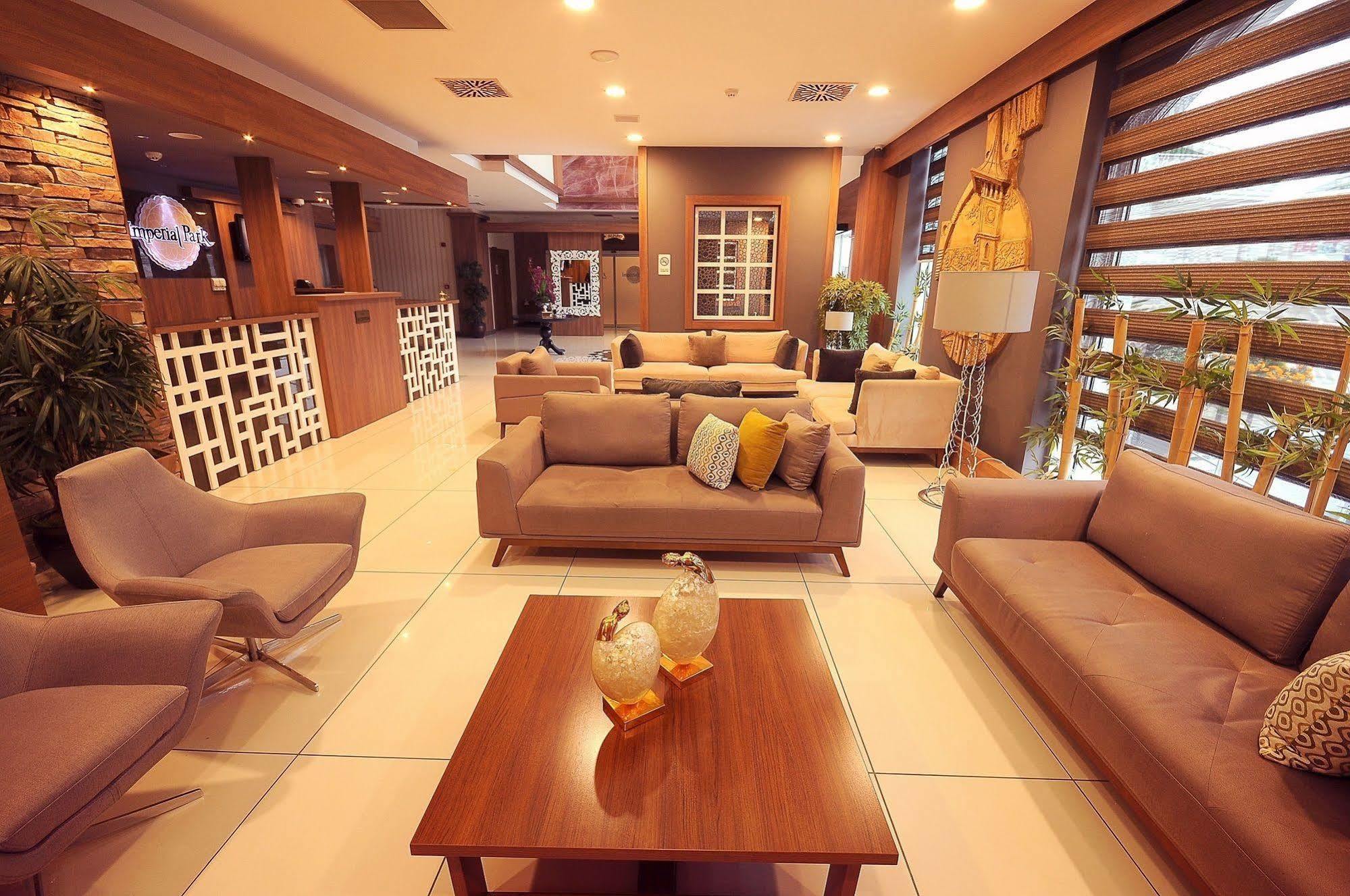 Imperial Park Hotel ازميت المظهر الخارجي الصورة