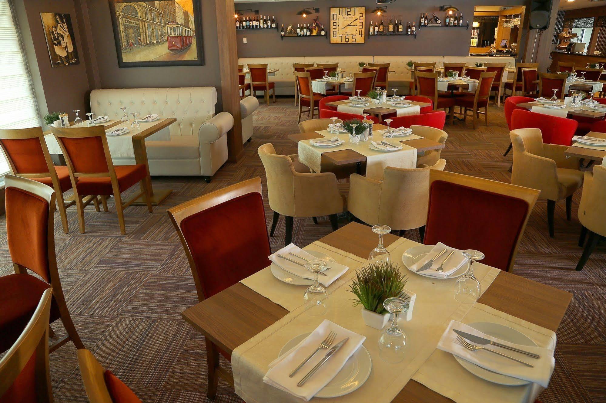 Imperial Park Hotel ازميت المظهر الخارجي الصورة